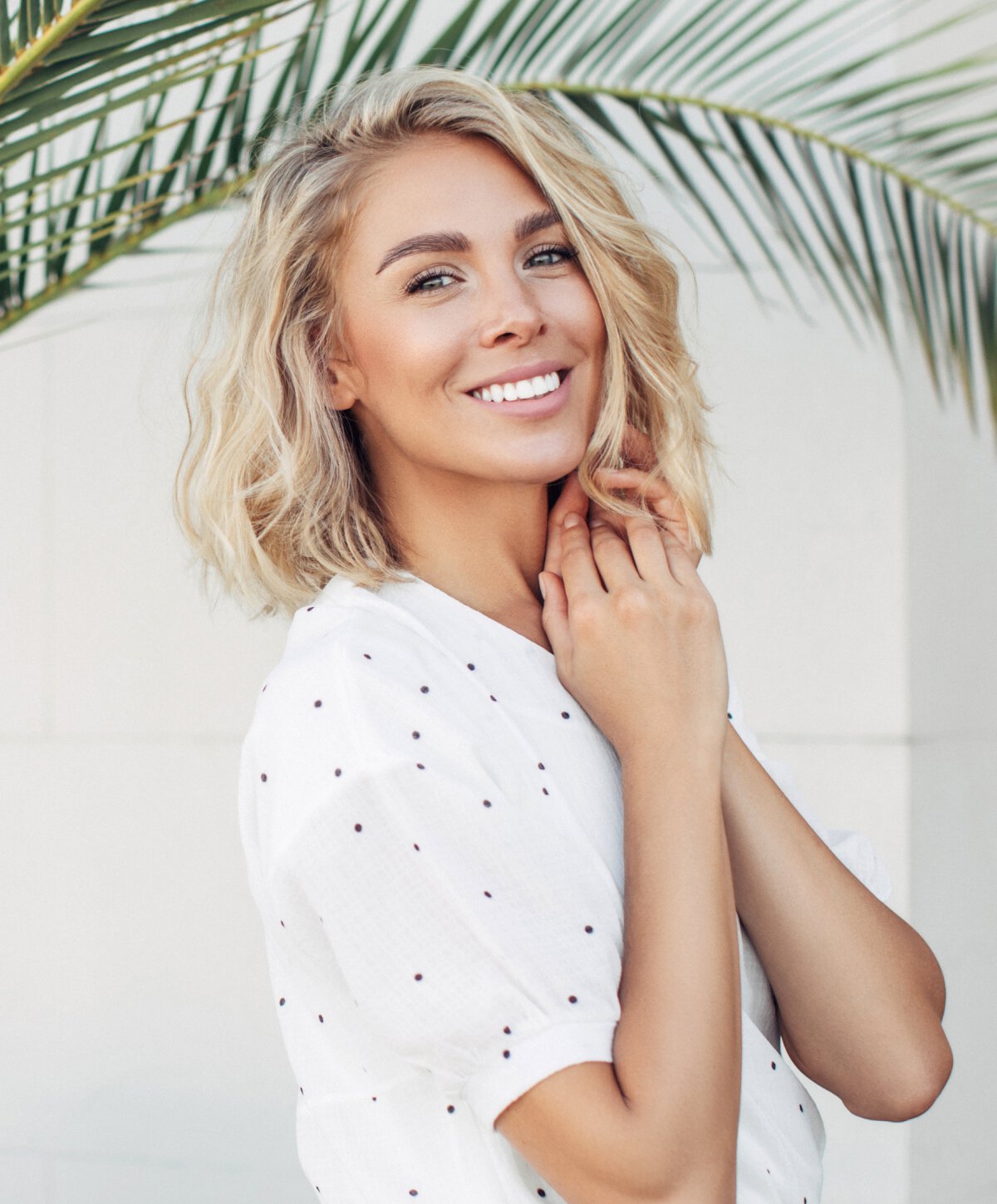 Los Angeles cutera model with blonde hair