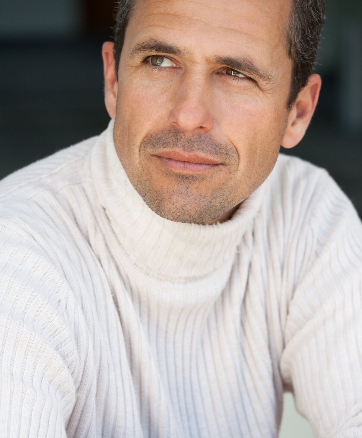 Los Angeles facelift and neck lift for men model with brown hair